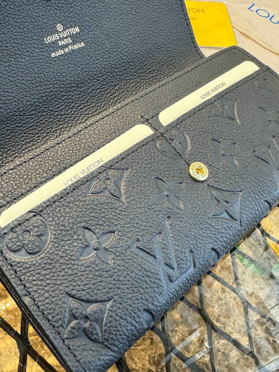 L Leather Sarah Wallet (Black)