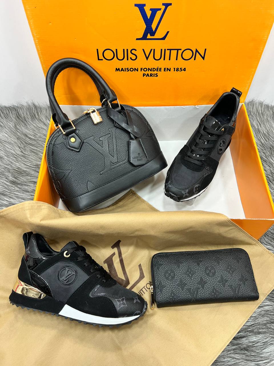 L Bag and Shoes and Wallet Set (v2)