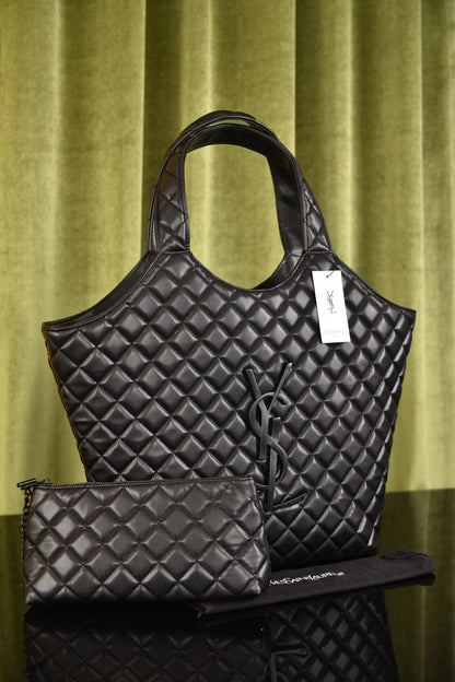 Icare Maxi Shopping Bag In Quilted
