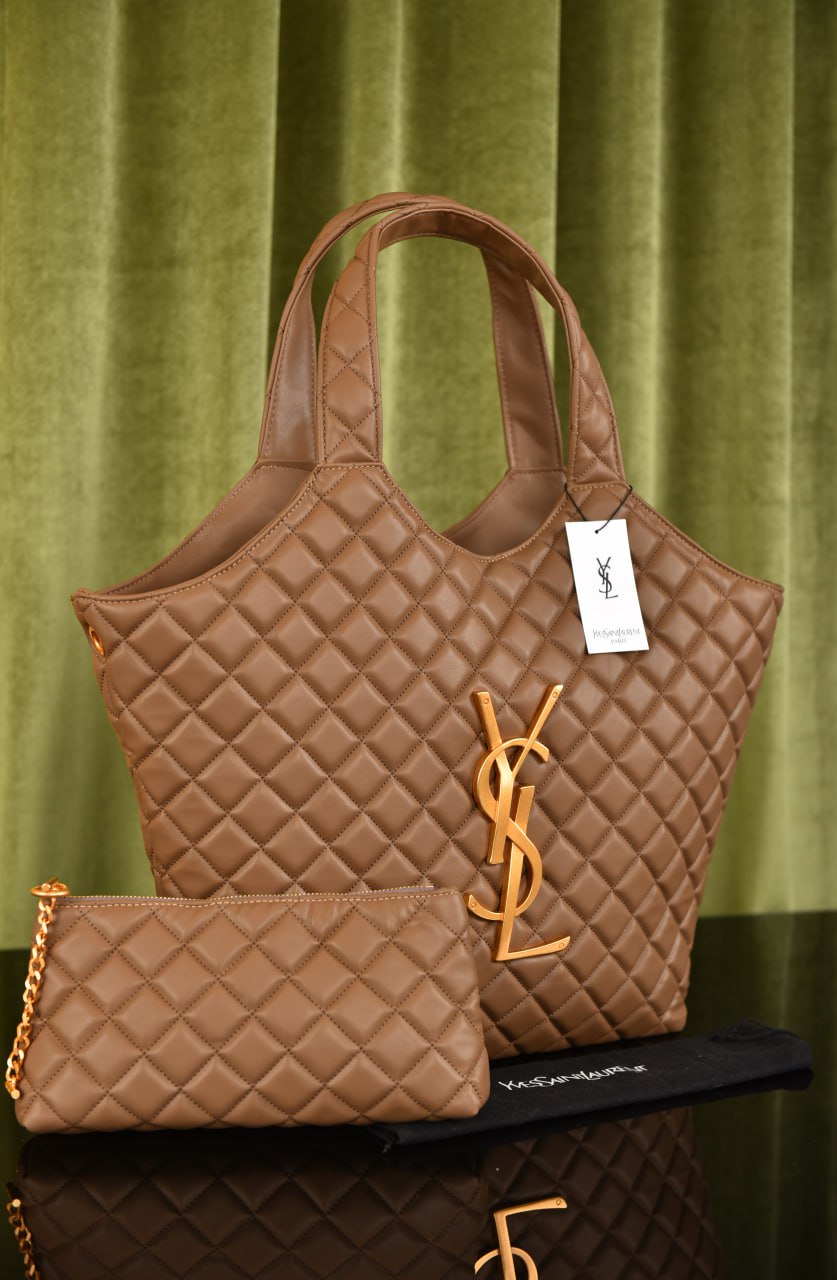 Icare Maxi Shopping Bag In Quilted