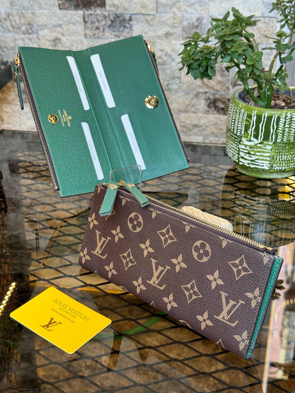 L Leather Adele Wallet (Green)