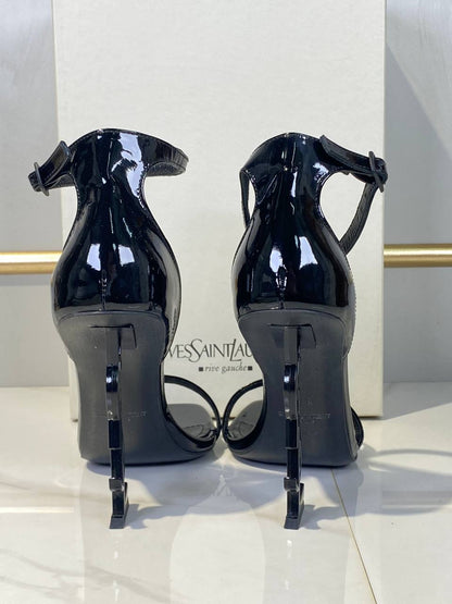 - High Heels (Black)