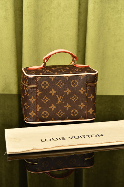 - Nice Mini Toiletry