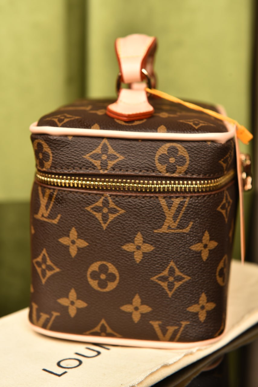 - Nice Mini Toiletry