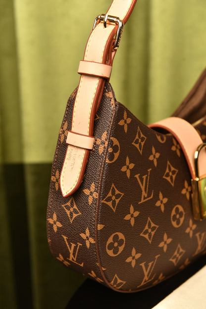 - Low Key Shoulder Bag