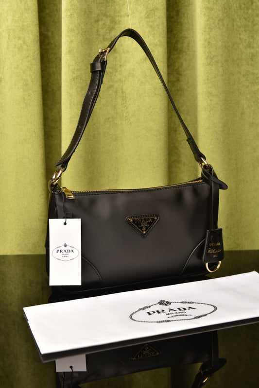 Re-Edition 2002 Nylon Brushed