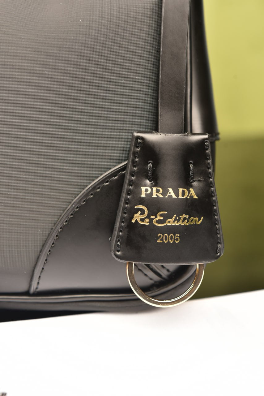 Re-Edition 2002 Nylon Brushed