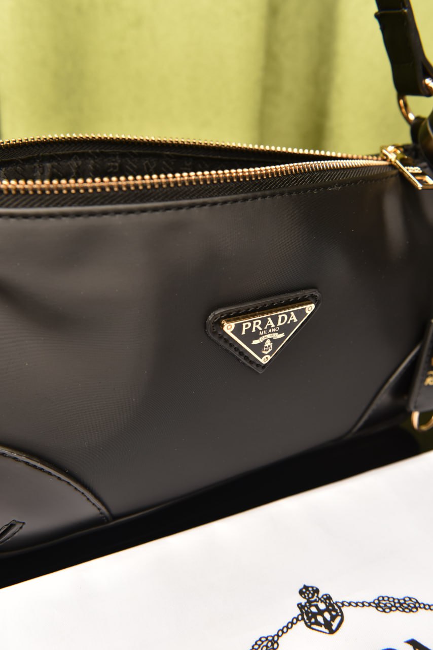 Re-Edition 2002 Nylon Brushed