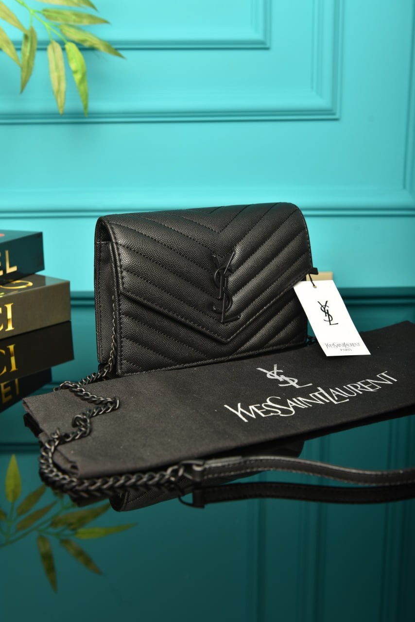 -  Cassandre Leather Wallet on Chain