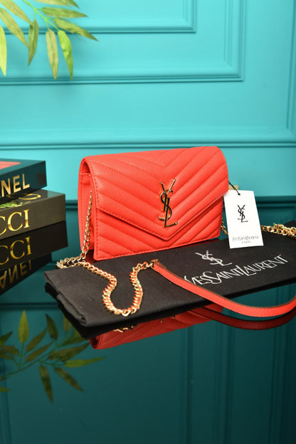 -  Cassandre Leather Wallet on Chain