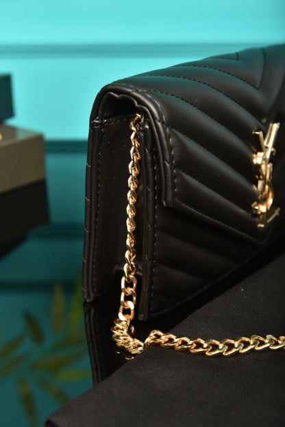 -  Cassandre Leather Wallet on Chain