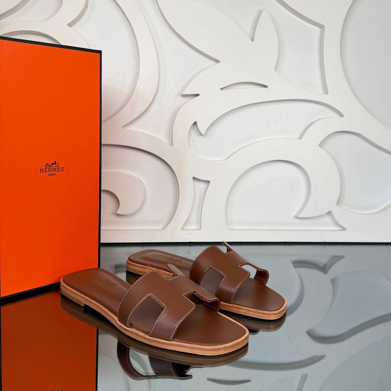 - Oran Slippers (Brown)