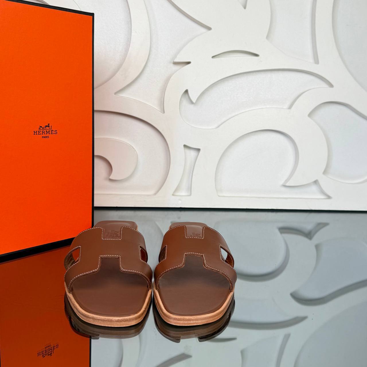 - Oran Slippers (Brown)