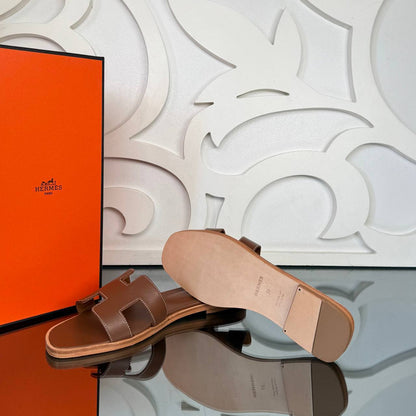 - Oran Slippers (Brown)