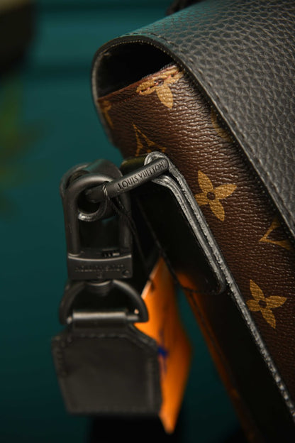 Takeoff messenger