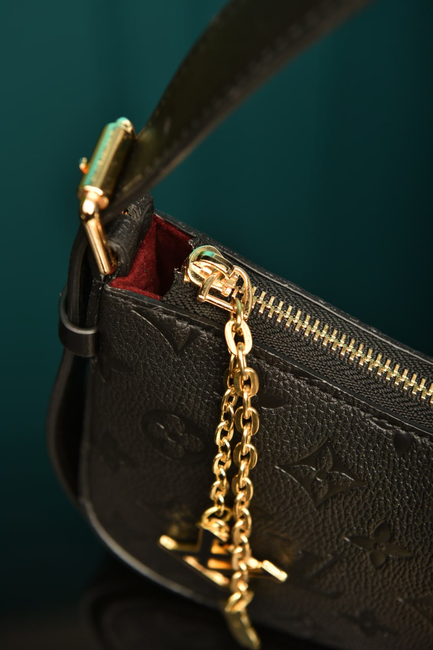 - Pochette Bloom (Black)