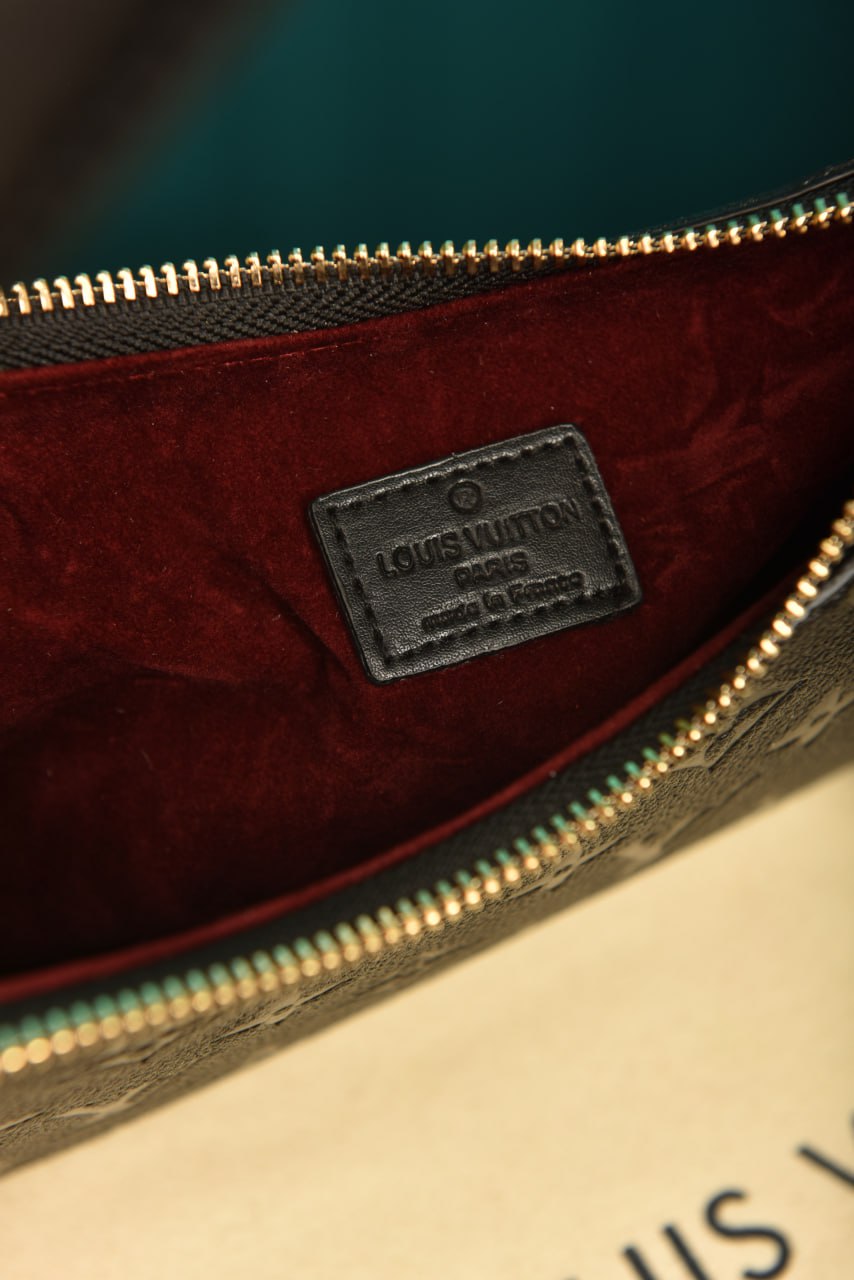 - Pochette Bloom (Black)