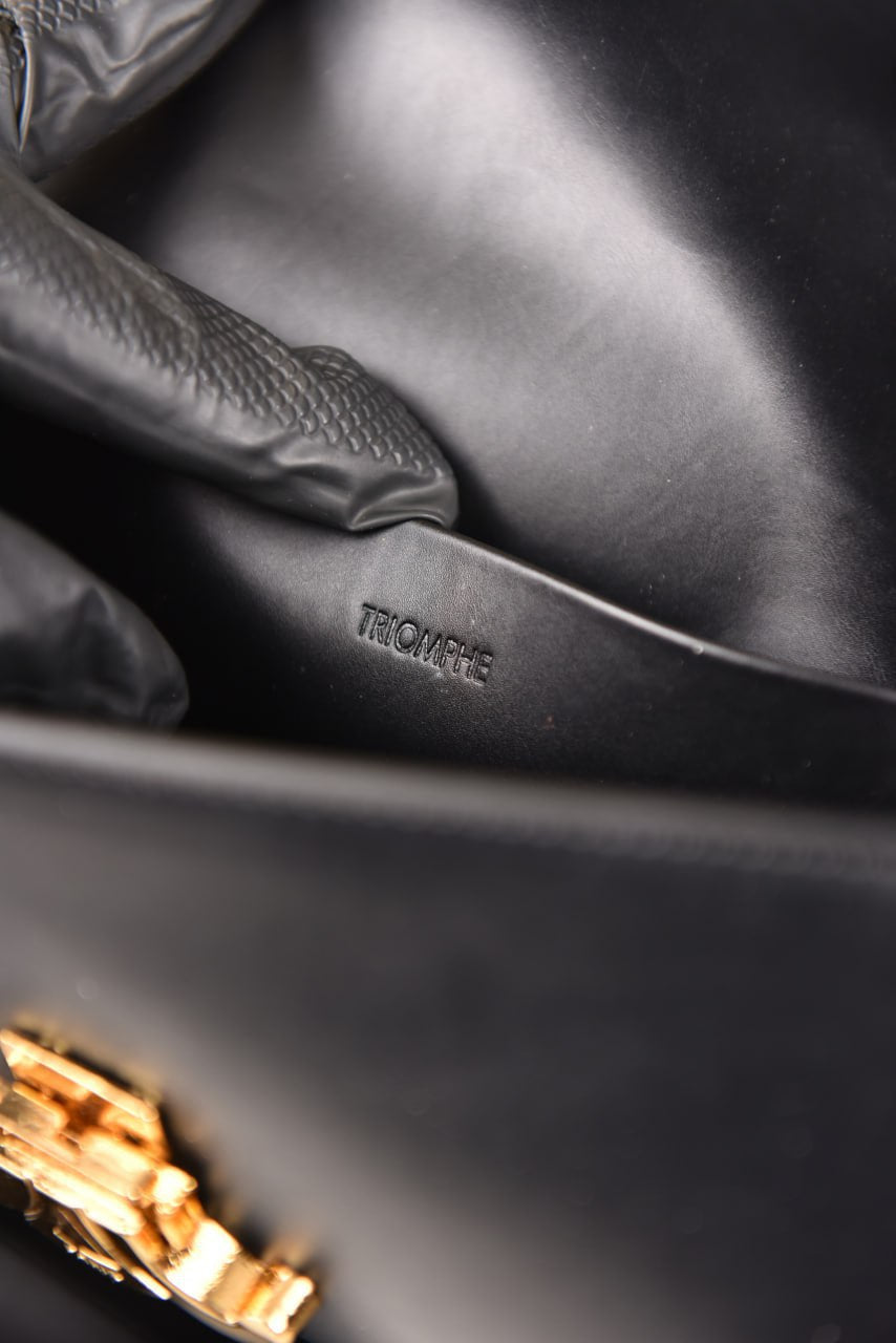 CLN  Triomphe Bag in Shiny