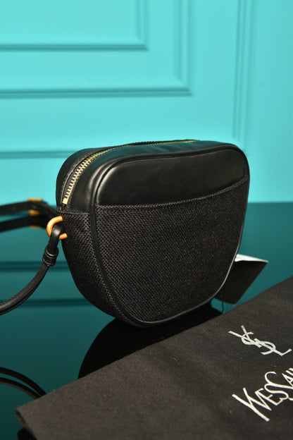 - Le 5 A 7 Hobo Bag In Smooth Leather