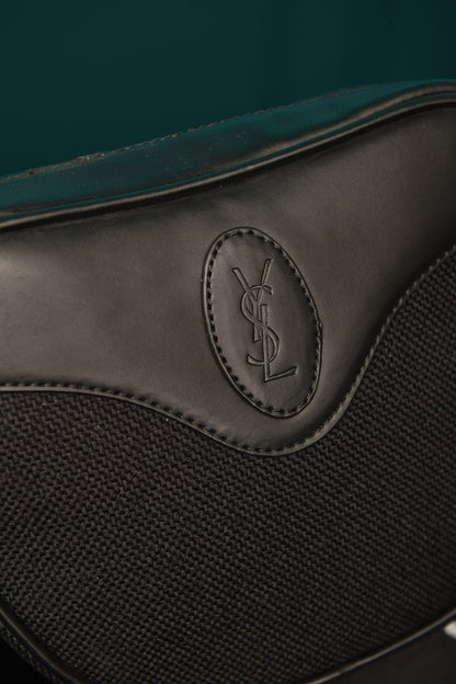 - Le 5 A 7 Hobo Bag In Smooth Leather