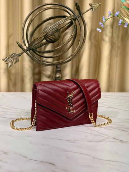 - Cassandre Envelope