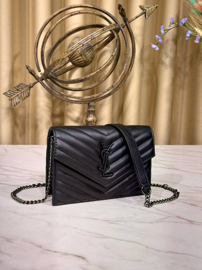 - Cassandre Envelope