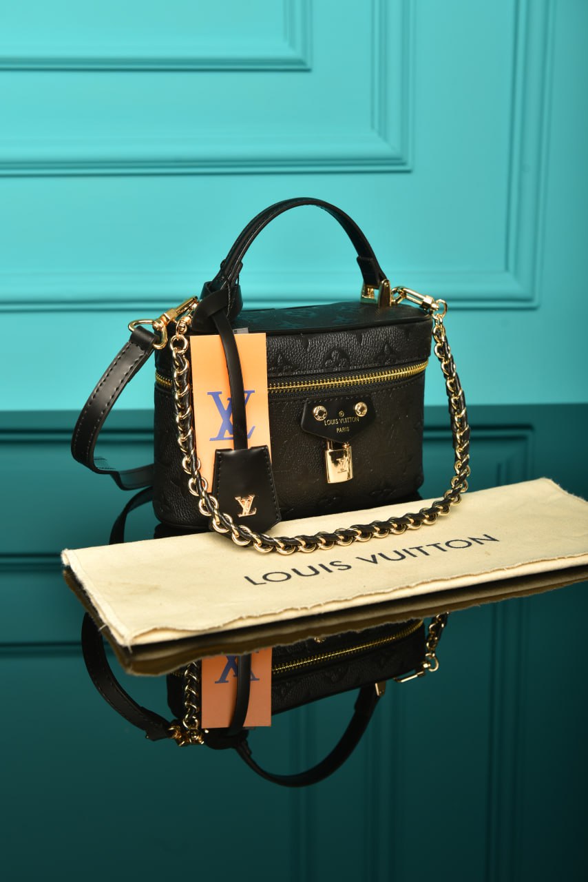 Vanity Chain Pouch