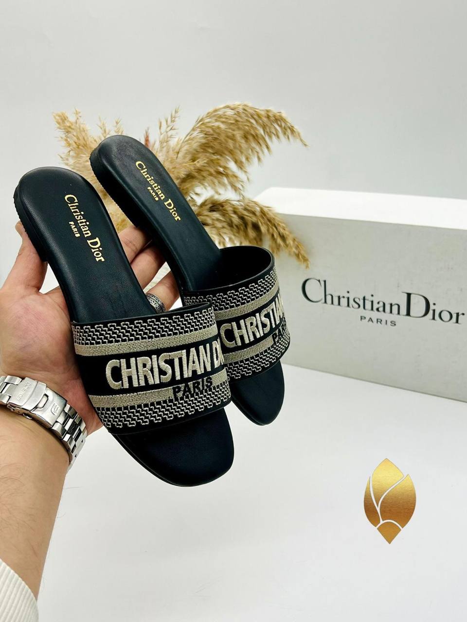 CD - Slipper