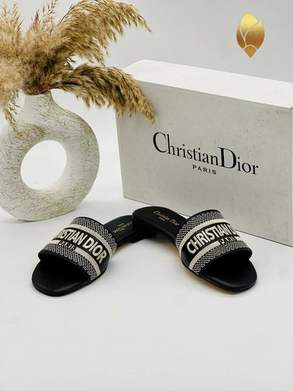 CD - Slipper